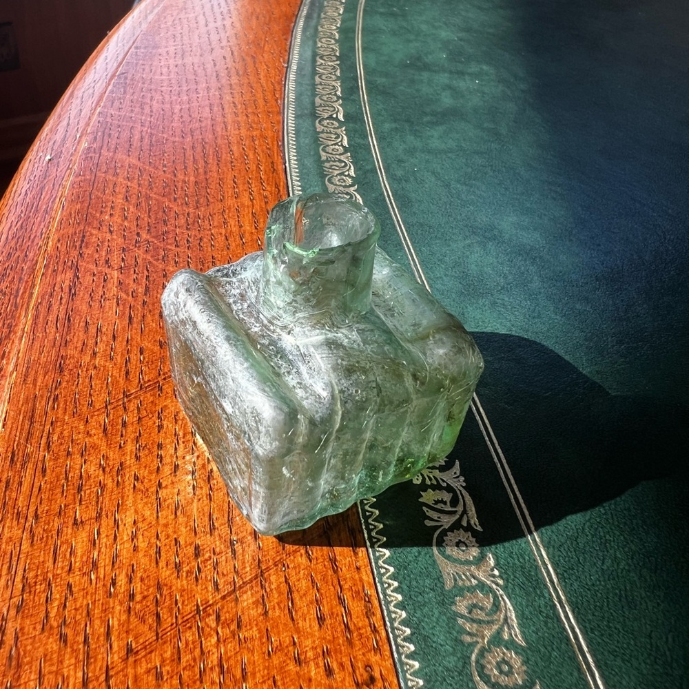Antique Vintage Victorian Glass Inkwell - Picture 8 of 8